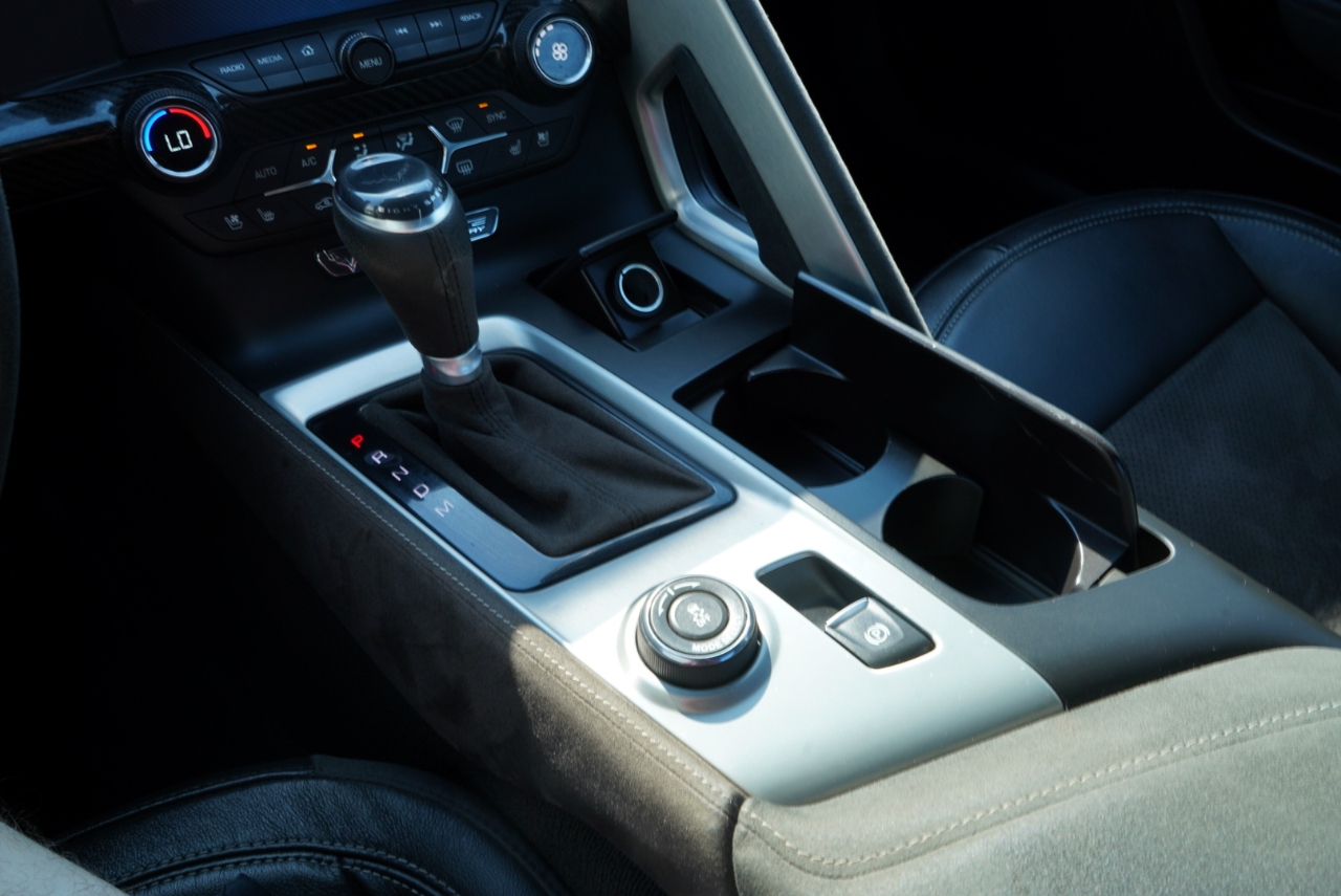 Chevrolet Corvette 2dr Stingray Z51 Cpe w/3LT 2016