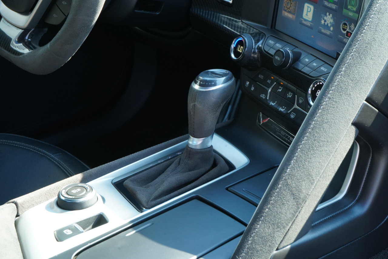 Chevrolet Corvette 2dr Stingray Z51 Cpe w/3LT 2016