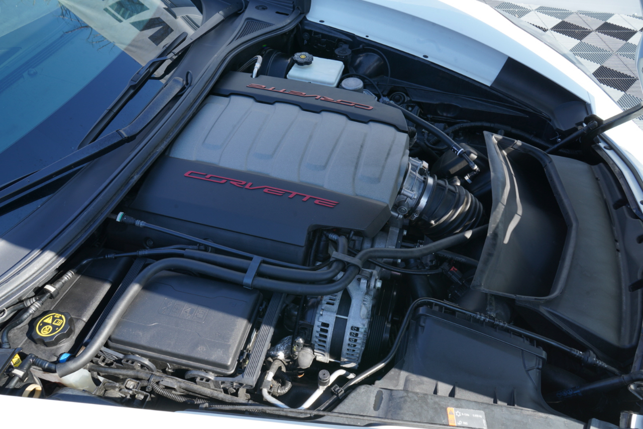 Chevrolet Corvette 2dr Stingray Z51 Cpe w/3LT 2016