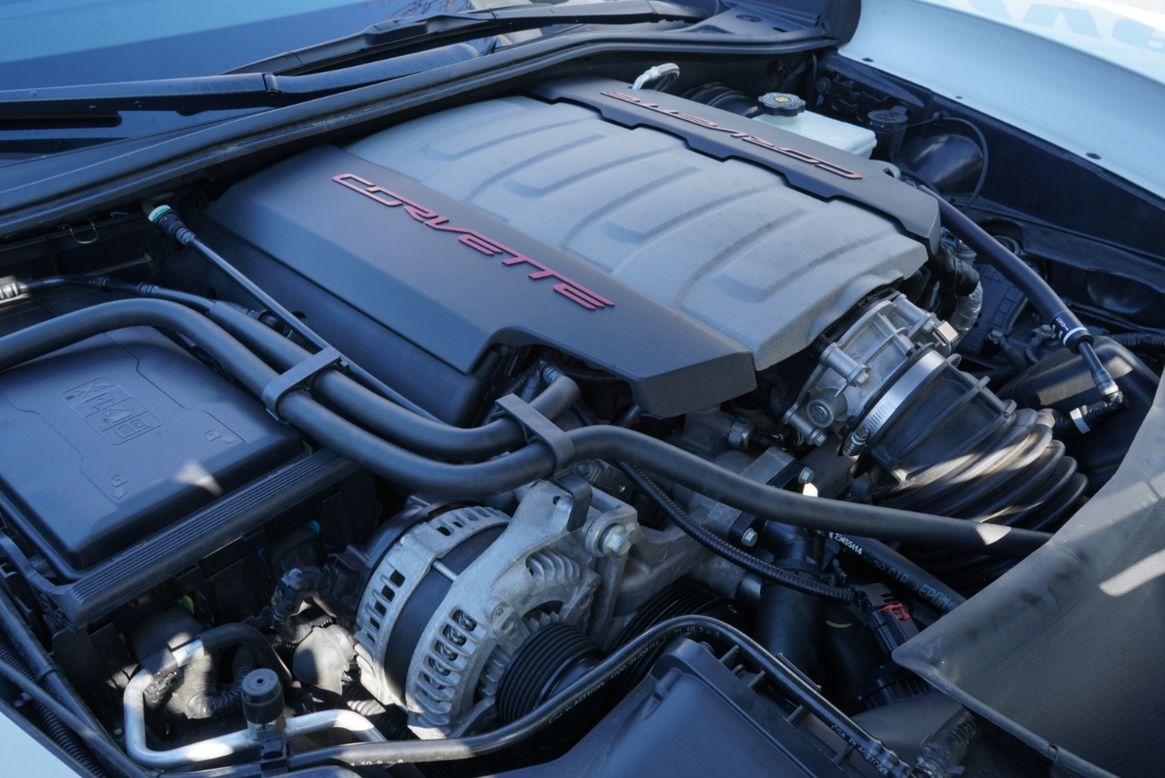 Chevrolet Corvette 2dr Stingray Z51 Cpe w/3LT 2016