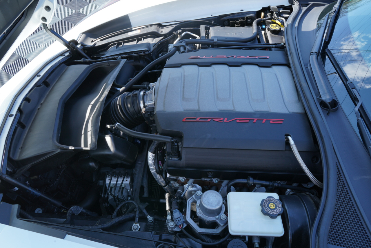 Chevrolet Corvette 2dr Stingray Z51 Cpe w/3LT 2016