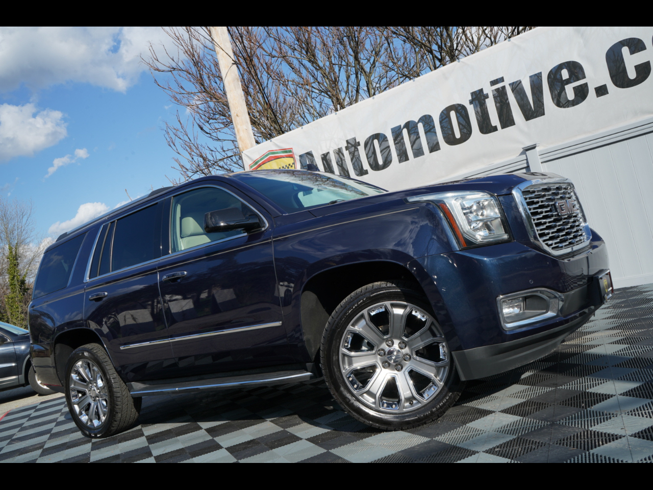GMC Yukon 4WD 4dr Denali 2019