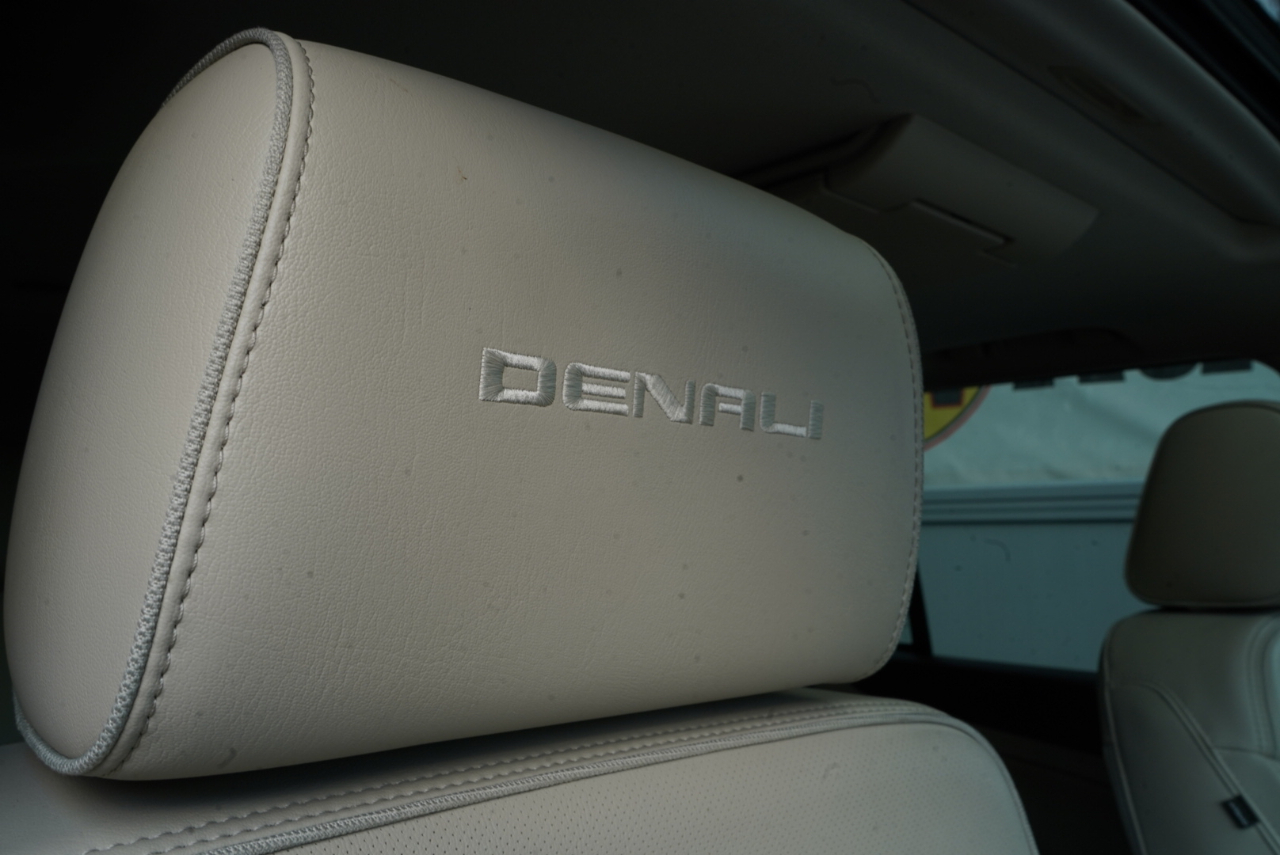 GMC Yukon 4WD 4dr Denali 2019