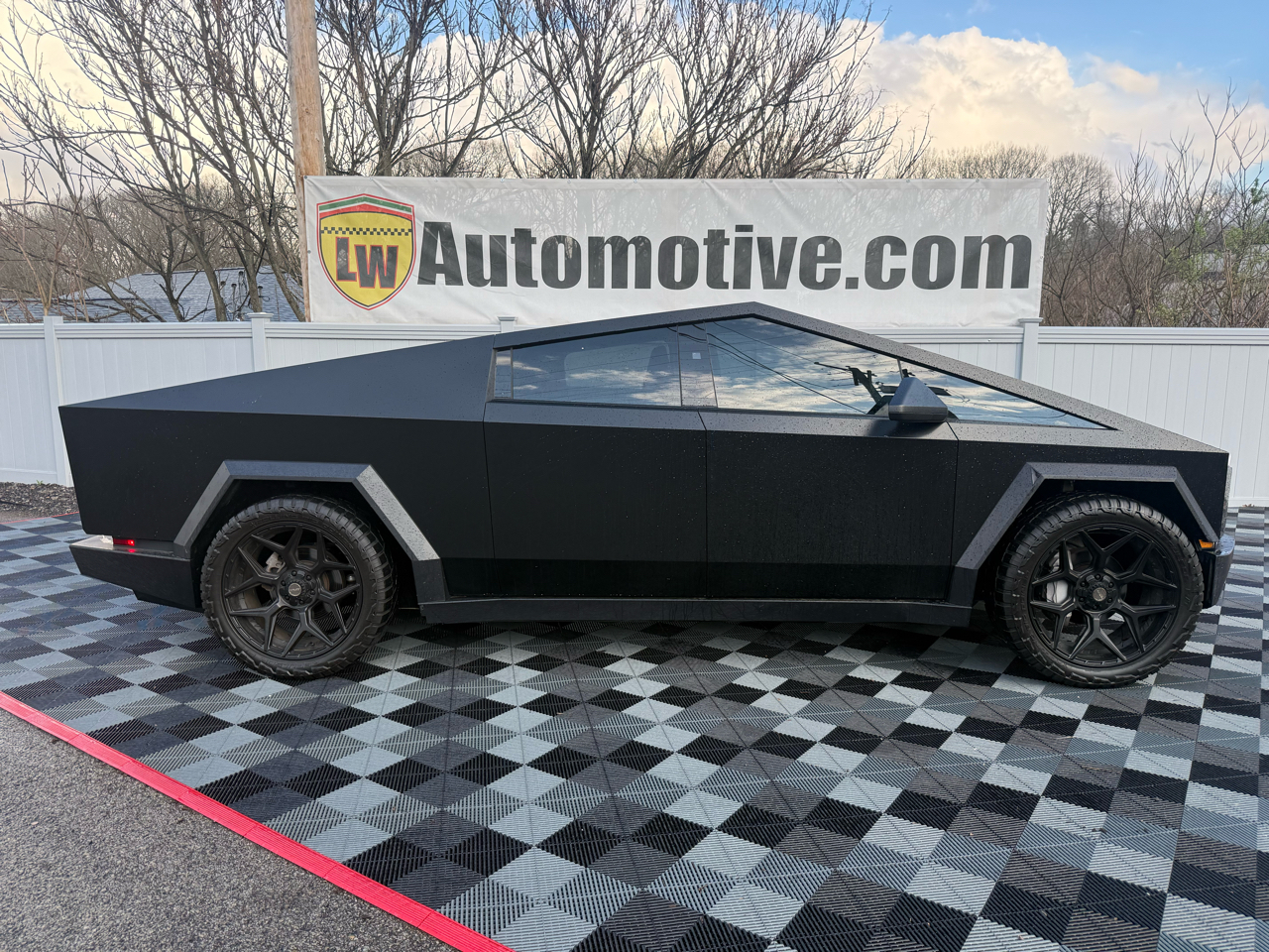 Tesla Cybertruck AWD 2024