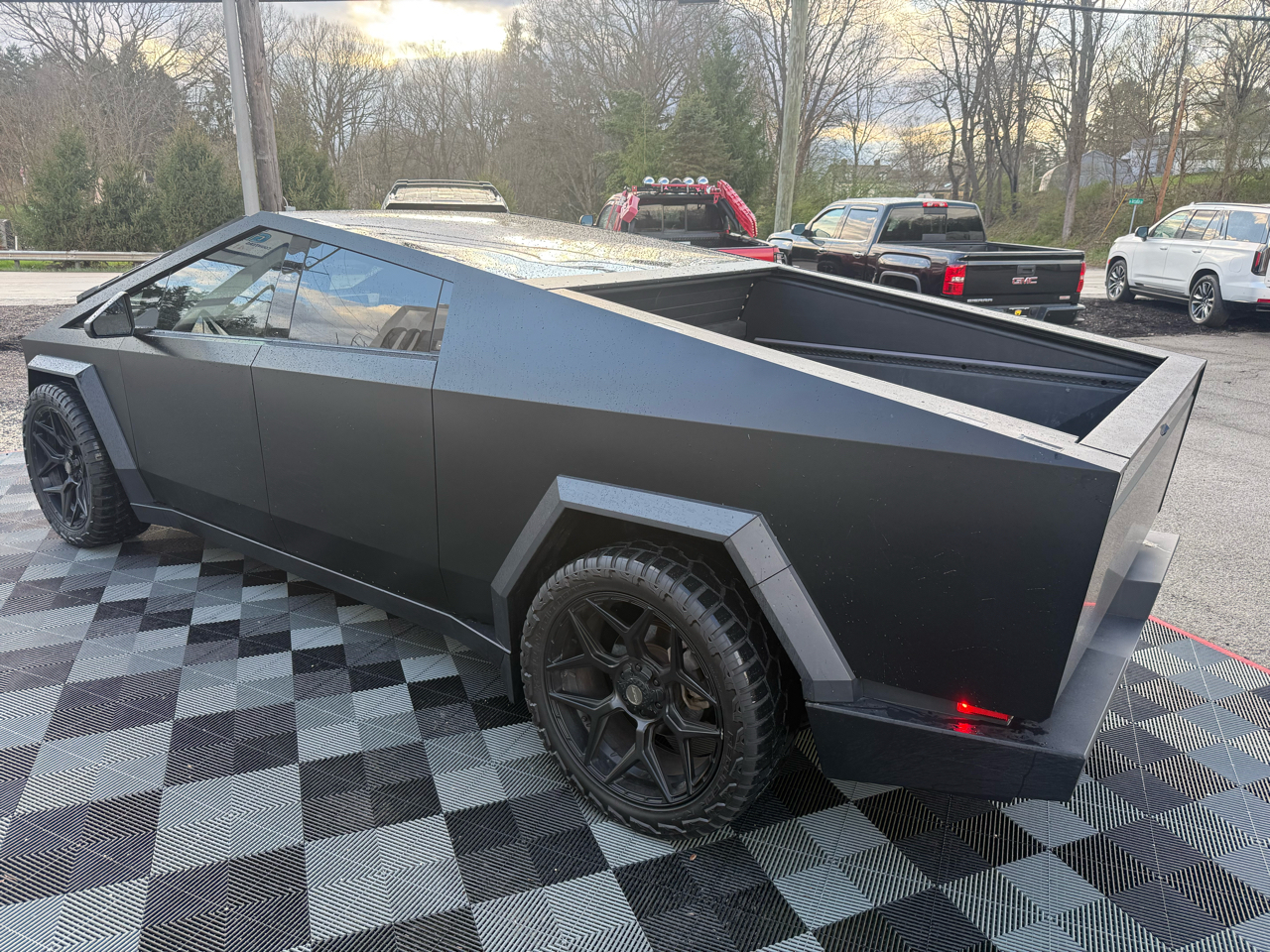 Tesla Cybertruck AWD 2024