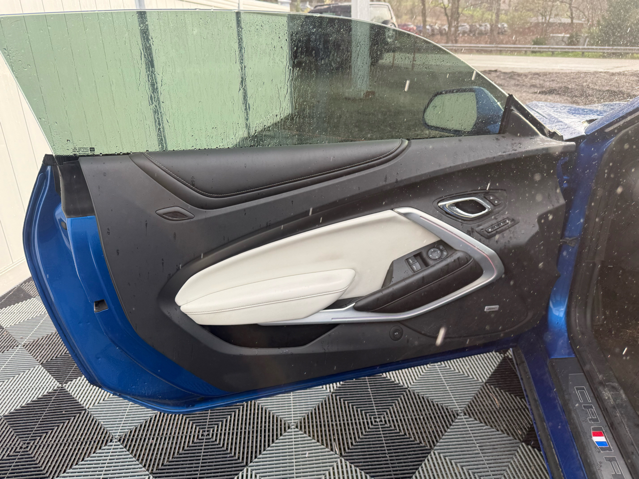 Chevrolet Camaro 2dr Cpe 2SS 2017