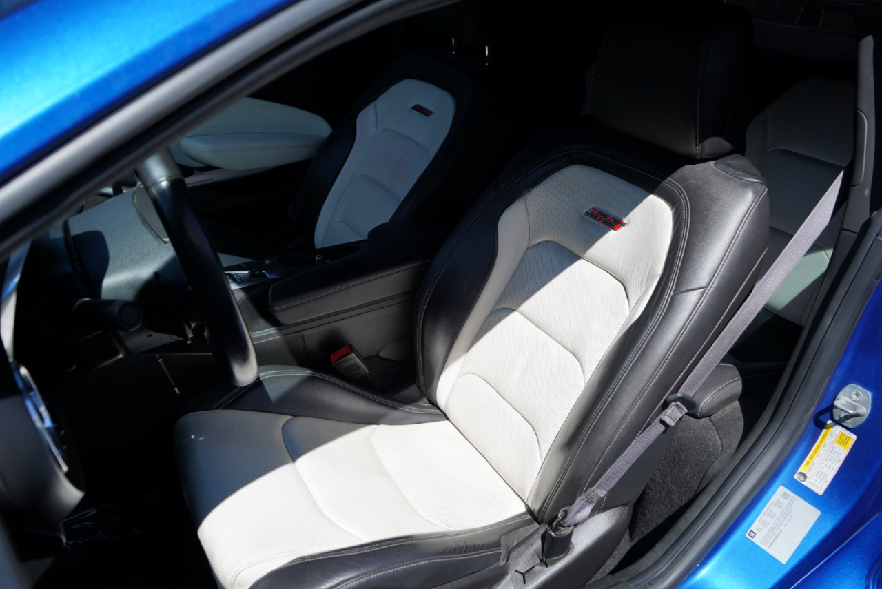 Chevrolet Camaro 2dr Cpe 2SS 2017