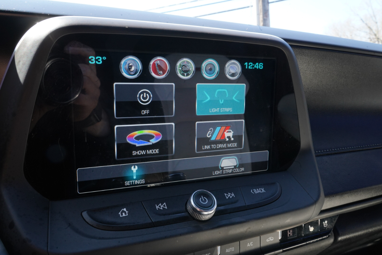 Chevrolet Camaro 2dr Cpe 2SS 2017