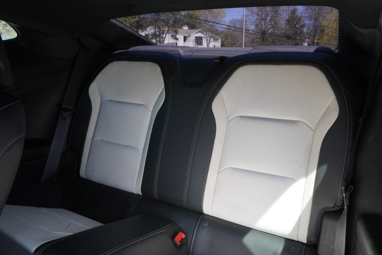 Chevrolet Camaro 2dr Cpe 2SS 2017