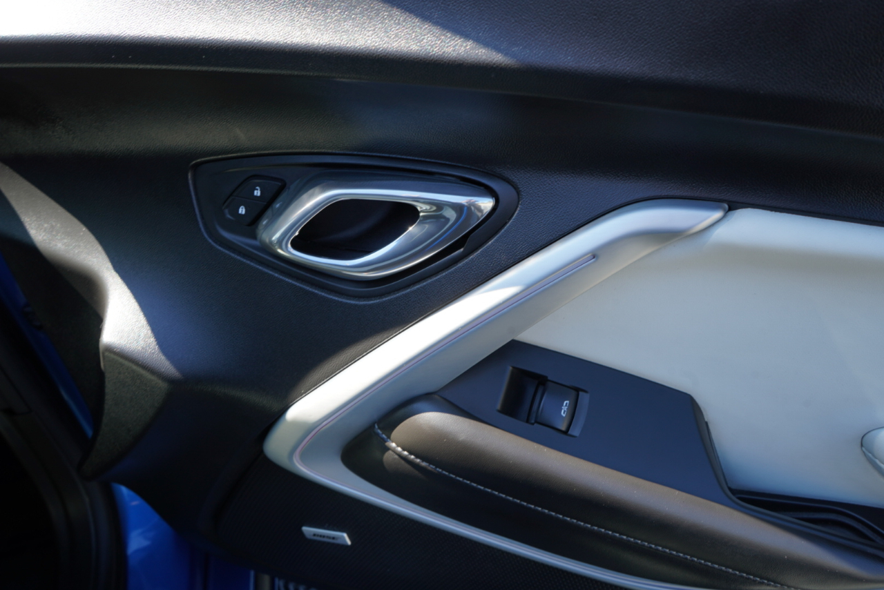 Chevrolet Camaro 2dr Cpe 2SS 2017