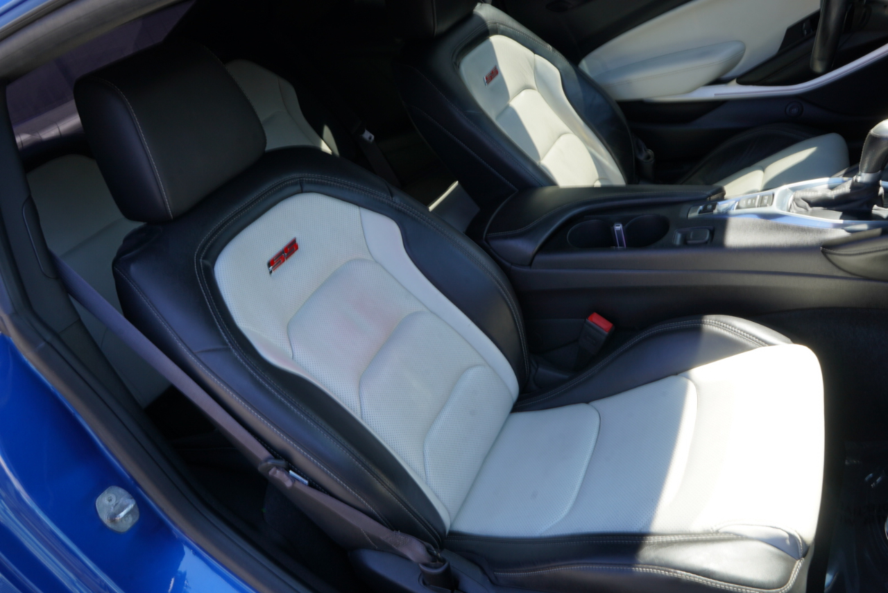 Chevrolet Camaro 2dr Cpe 2SS 2017