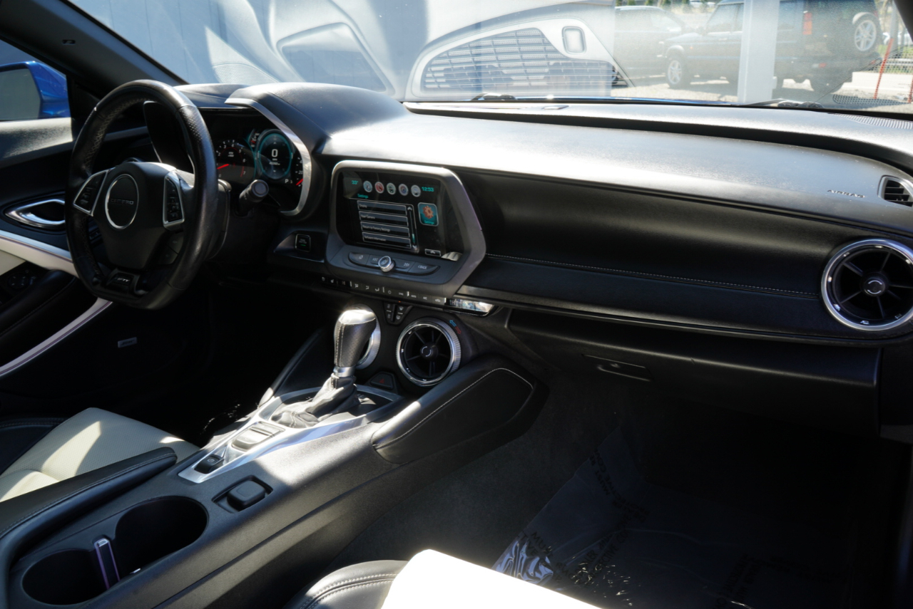 Chevrolet Camaro 2dr Cpe 2SS 2017