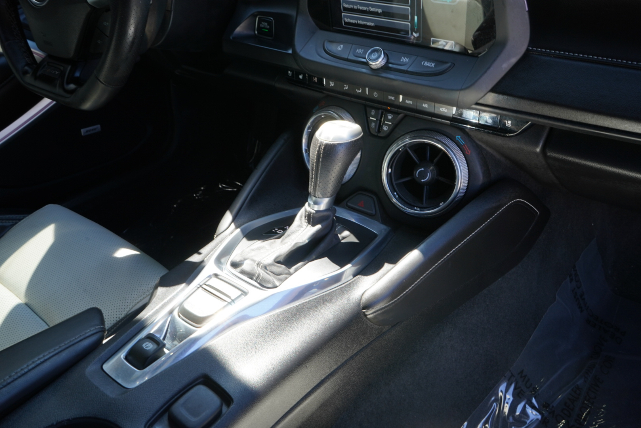 Chevrolet Camaro 2dr Cpe 2SS 2017