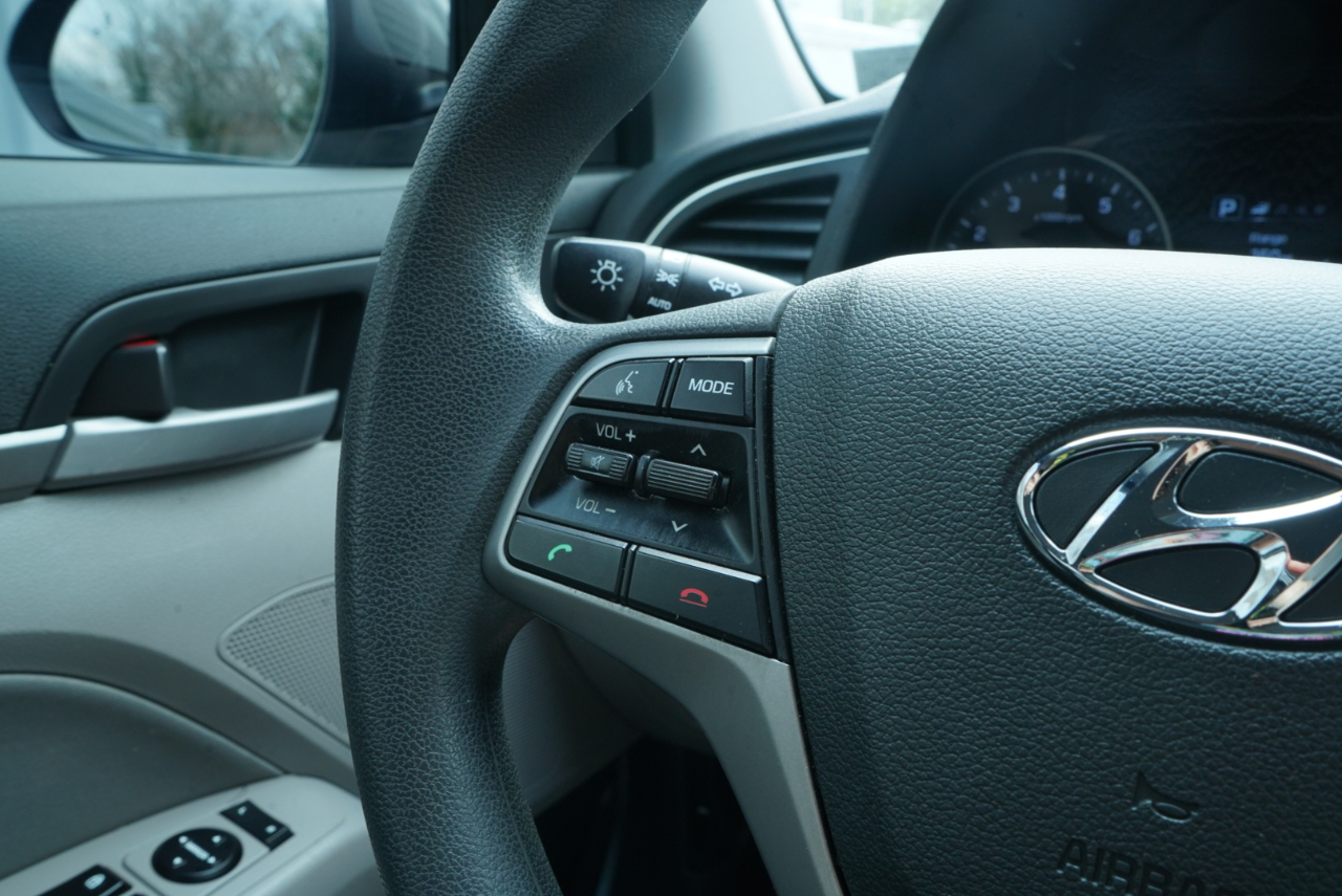 Hyundai Elantra SEL 2.0L Auto 2018