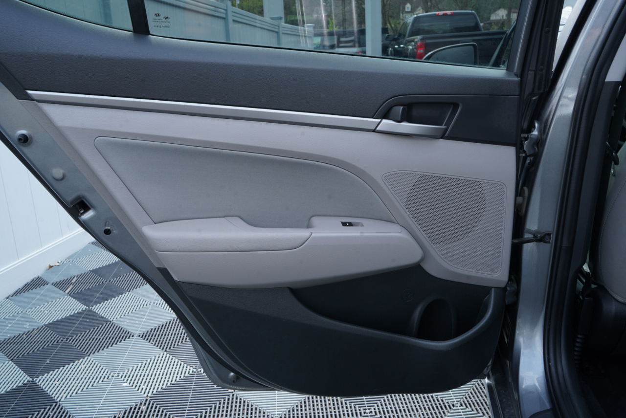 Hyundai Elantra SEL 2.0L Auto 2018