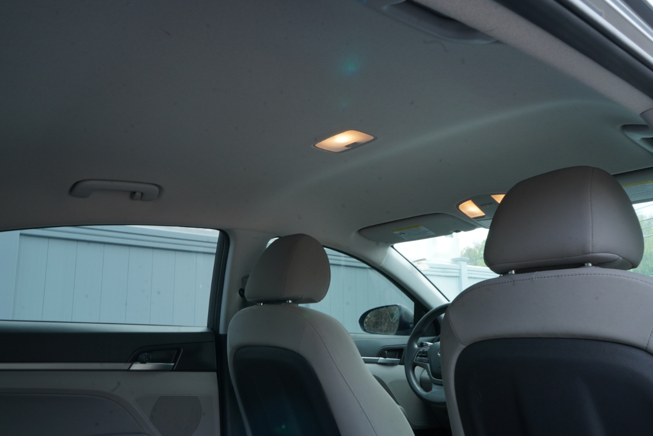 Hyundai Elantra SEL 2.0L Auto 2018