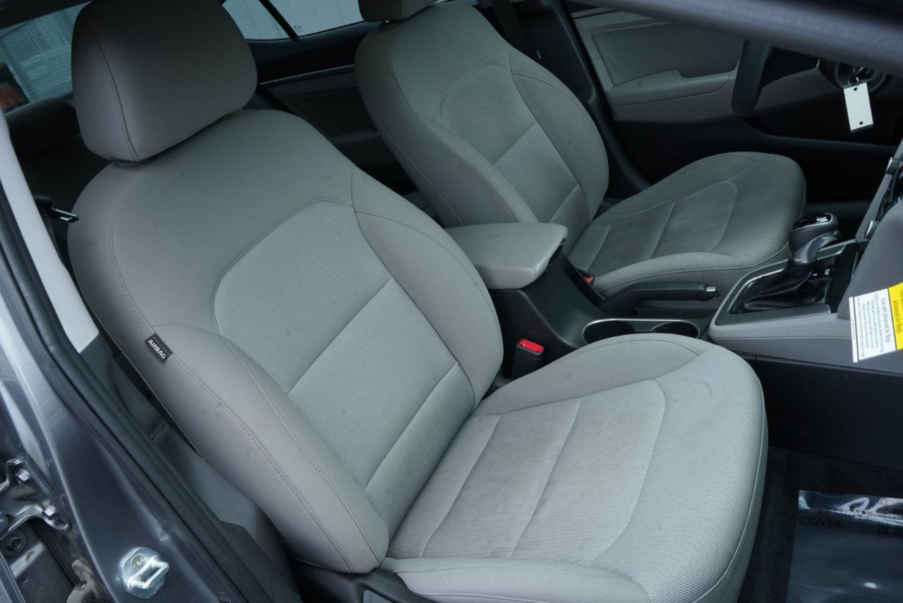 Hyundai Elantra SEL 2.0L Auto 2018