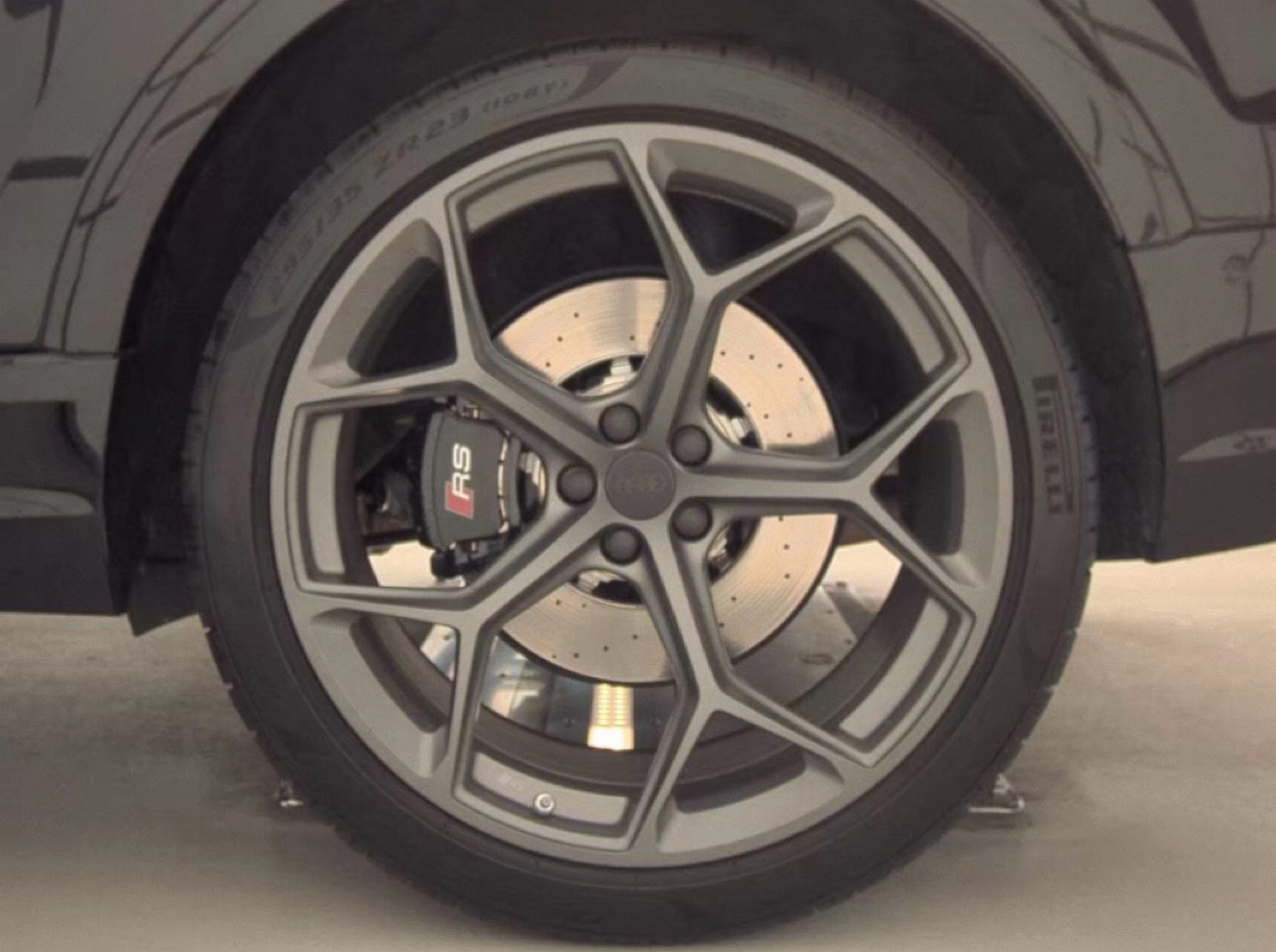 Audi RS Q8 4.0 TFSI quattro 2023