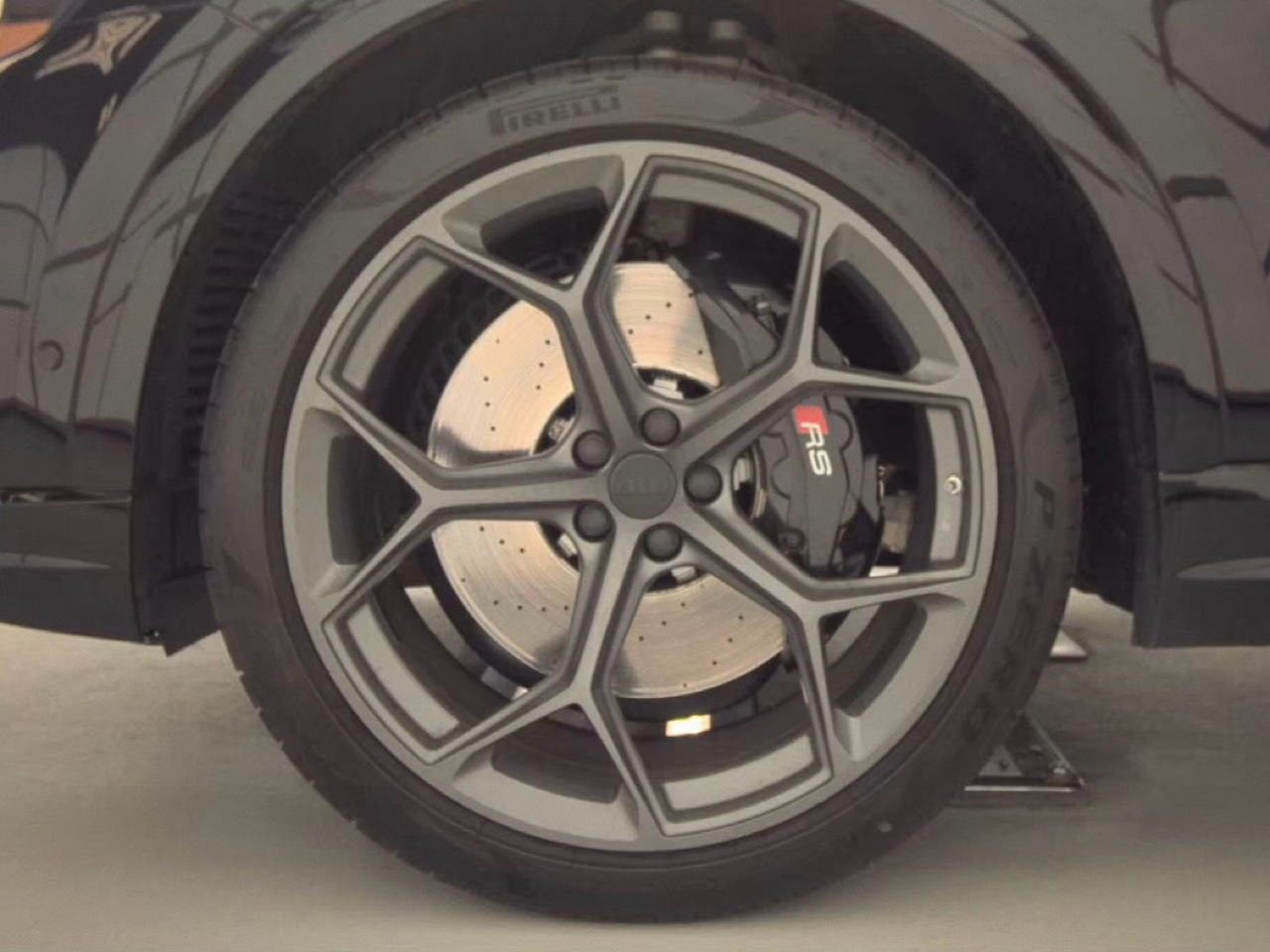 Audi RS Q8 4.0 TFSI quattro 2023