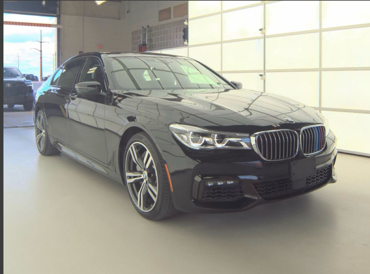 BMW 7 Series 750i Sedan 2017
