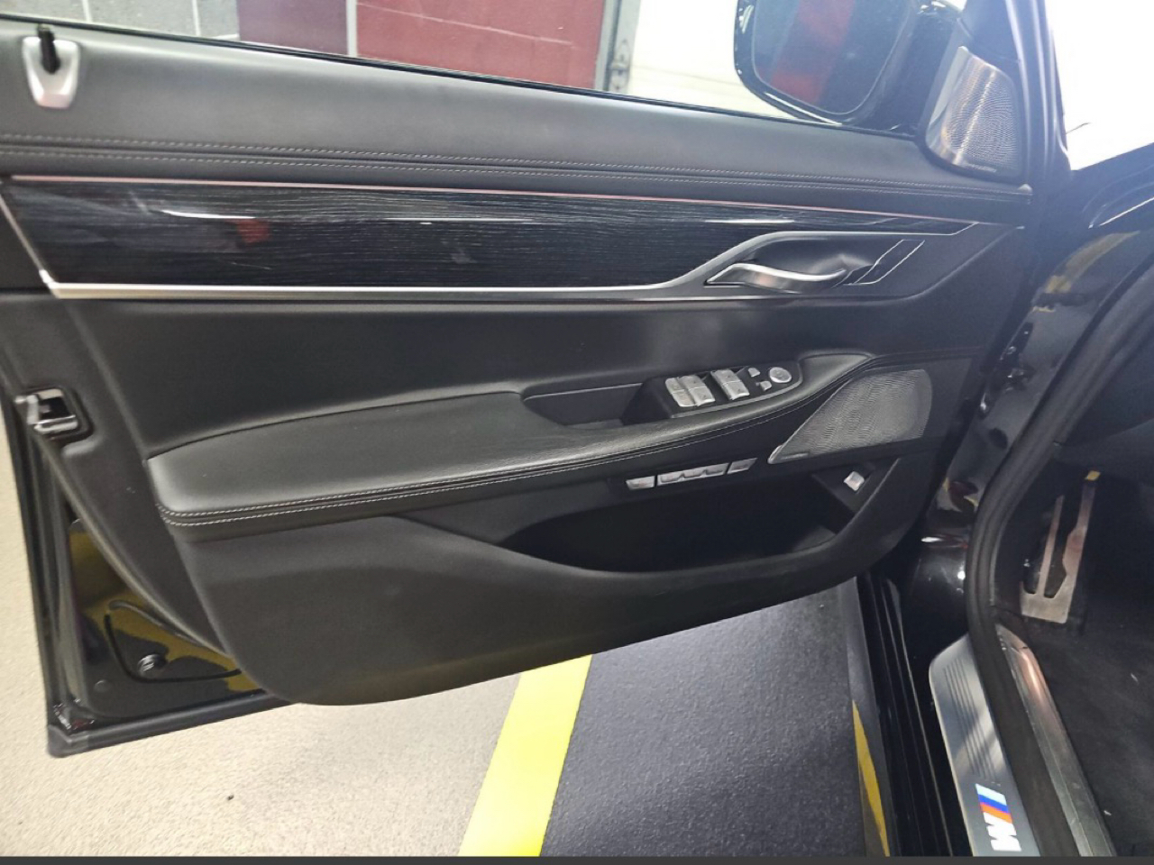 BMW 7 Series 750i Sedan 2017