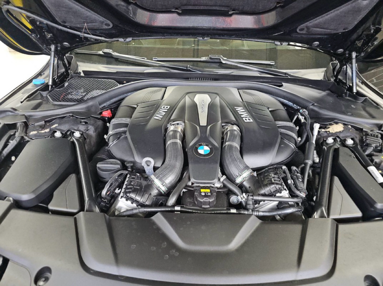 BMW 7 Series 750i Sedan 2017