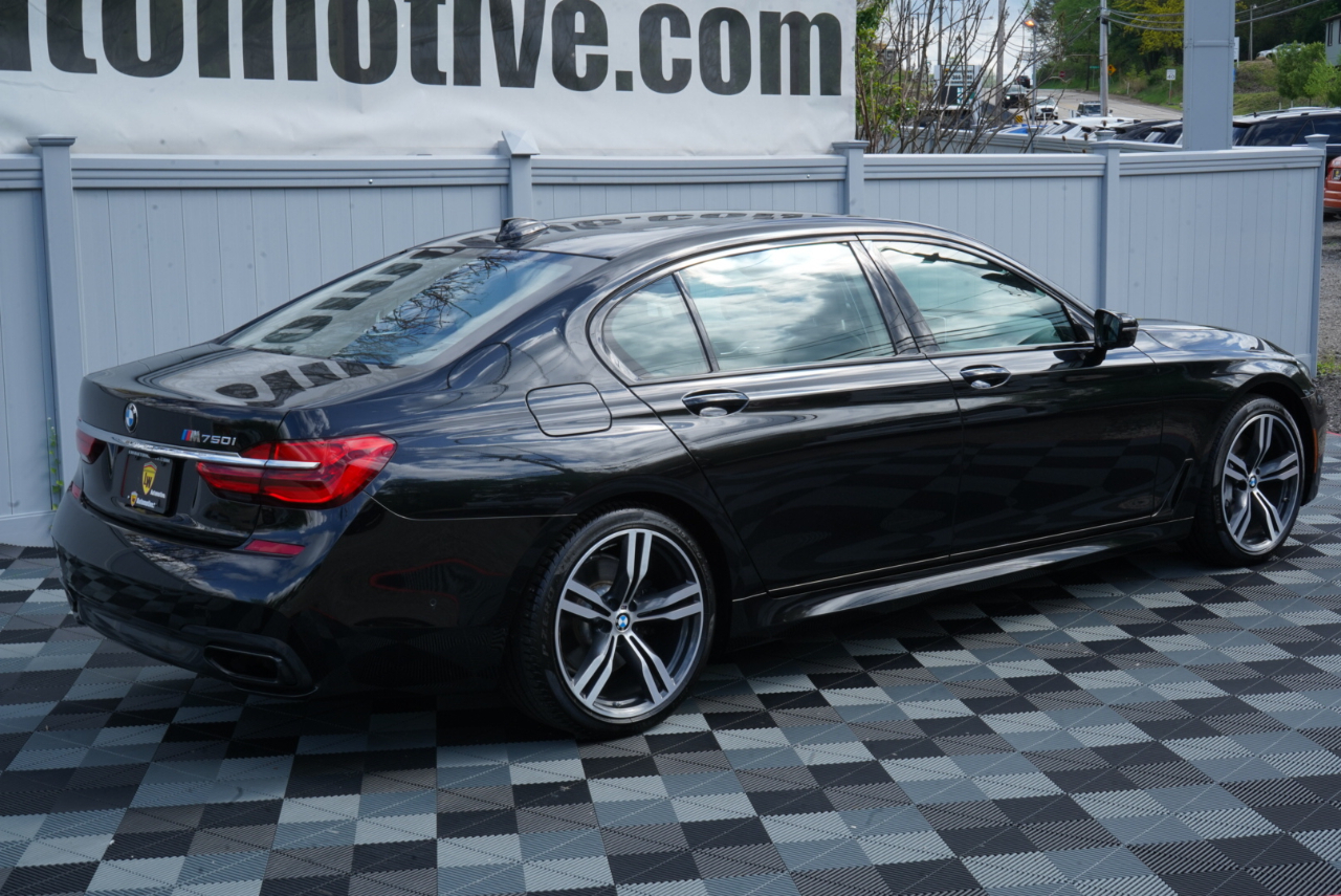 BMW 7 Series 750i Sedan 2017
