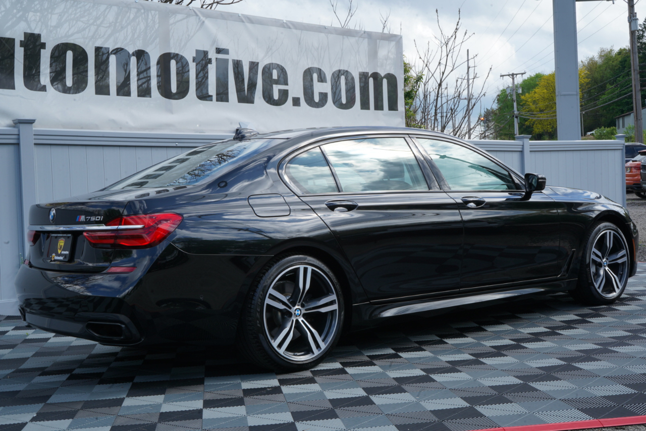 BMW 7 Series 750i Sedan 2017