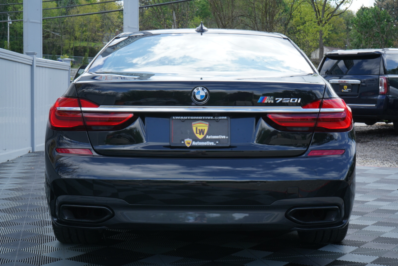 BMW 7 Series 750i Sedan 2017