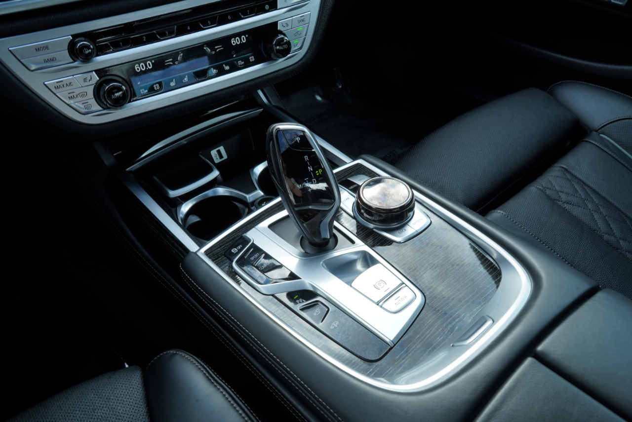 BMW 7 Series 750i Sedan 2017