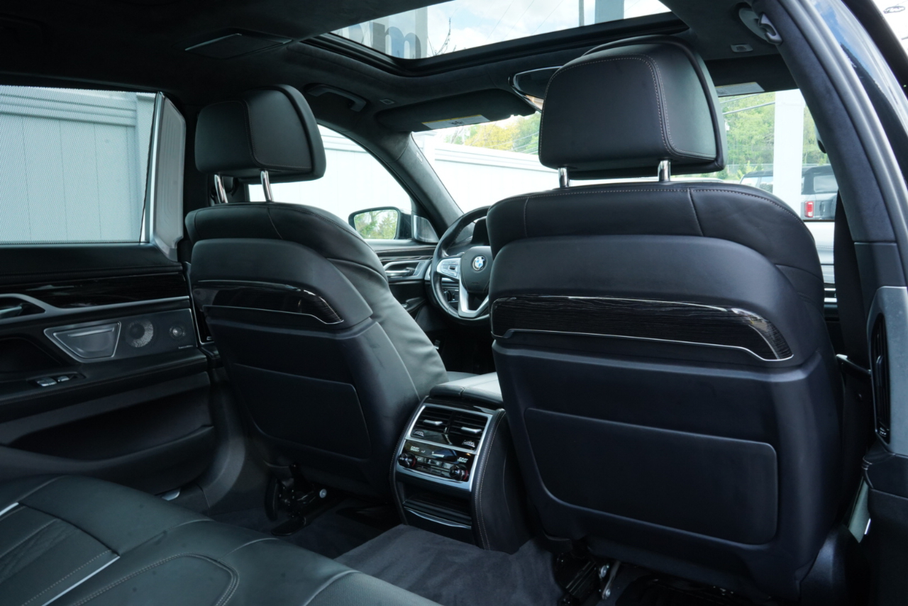 BMW 7 Series 750i Sedan 2017