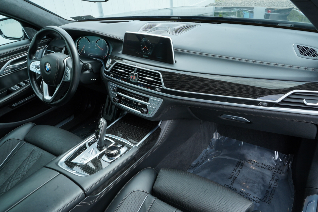 BMW 7 Series 750i Sedan 2017