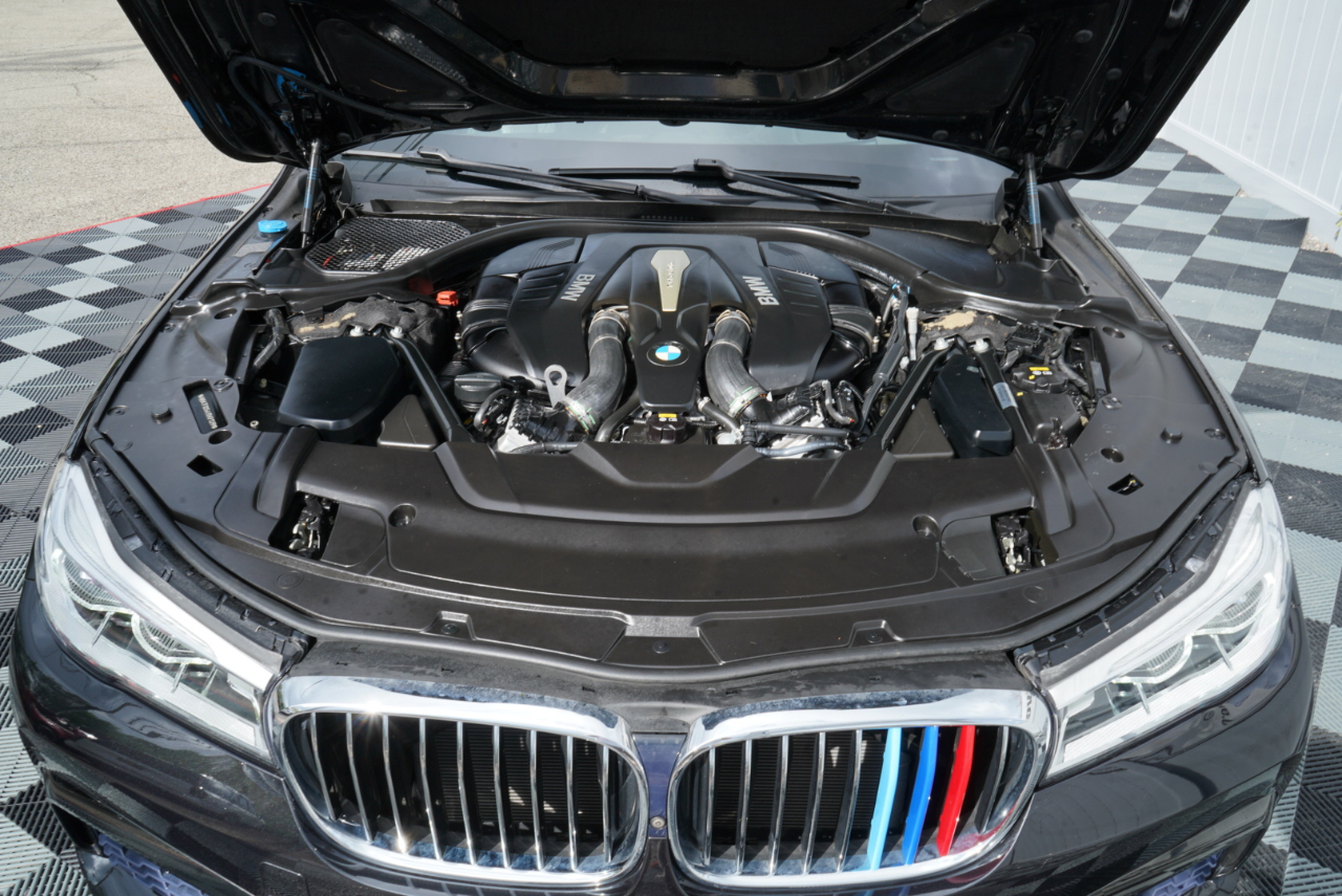 BMW 7 Series 750i Sedan 2017