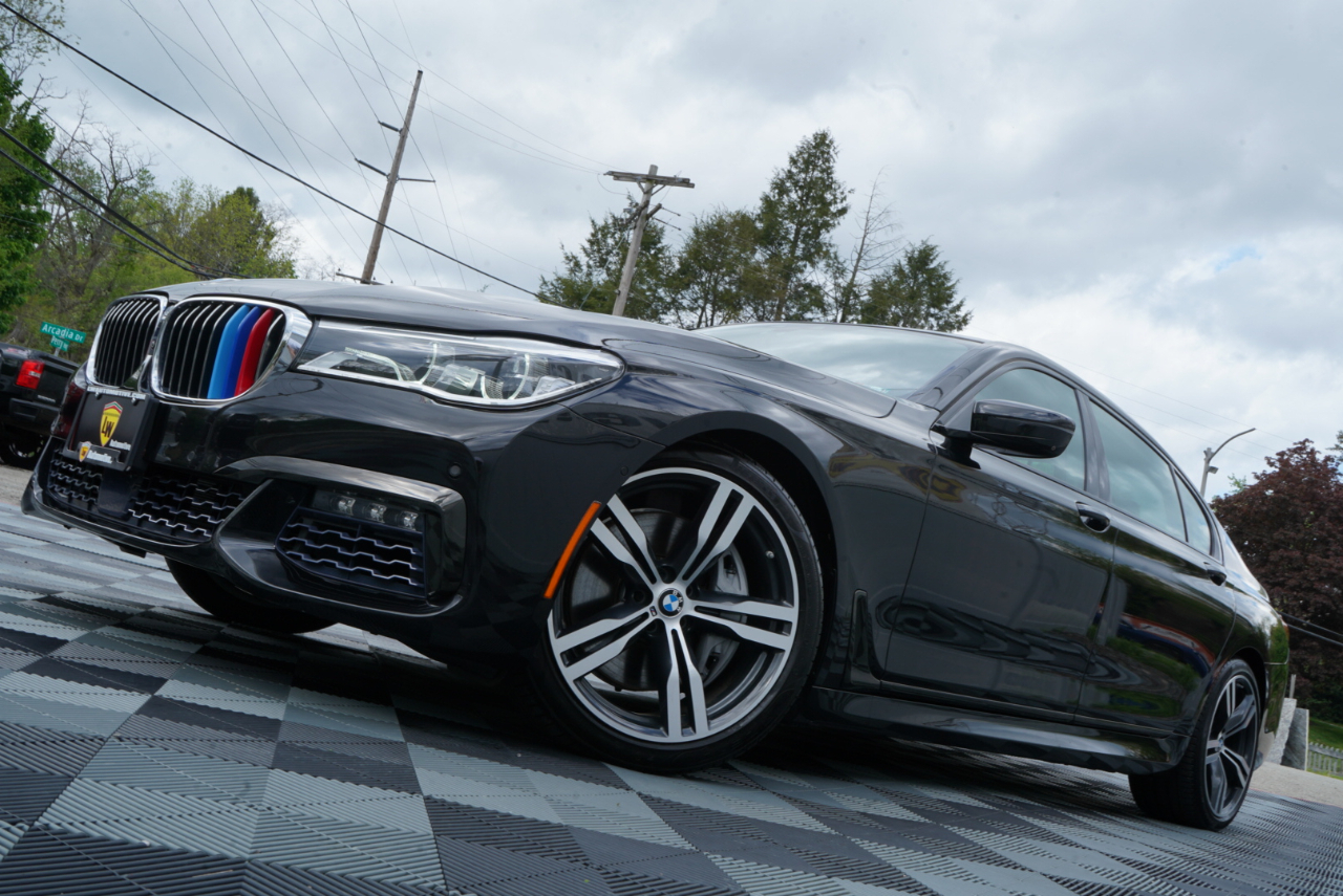 BMW 7 Series 750i Sedan 2017