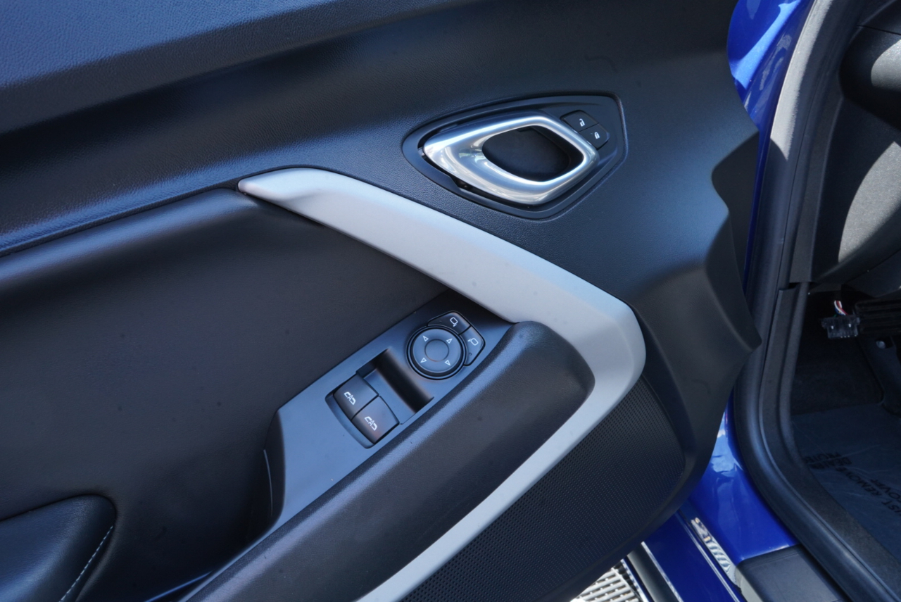 Chevrolet Camaro 2dr Cpe 1SS 2020