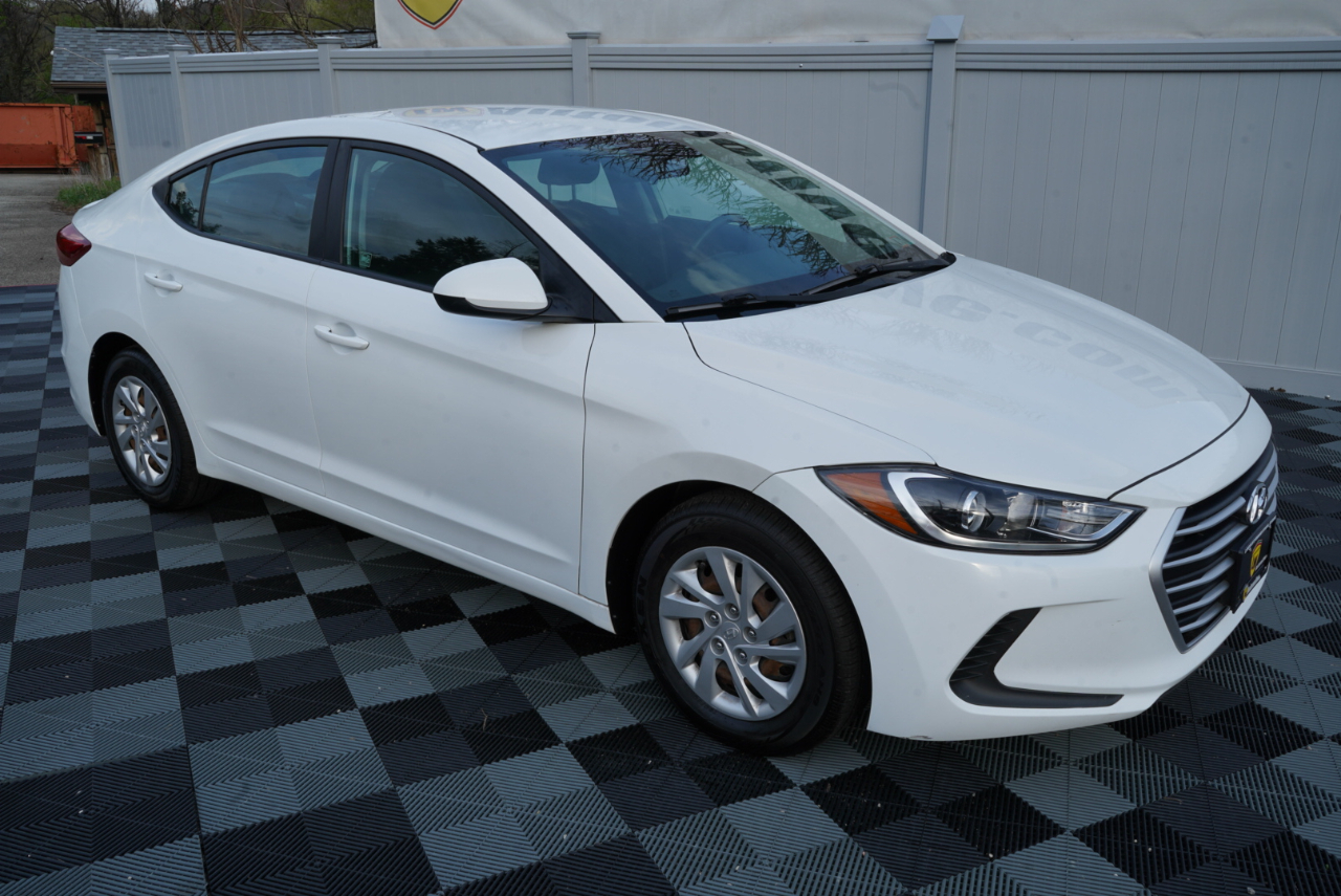Hyundai Elantra  2018