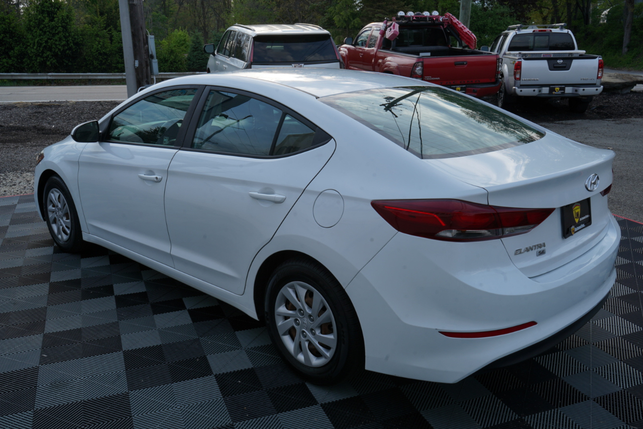 Hyundai Elantra  2018
