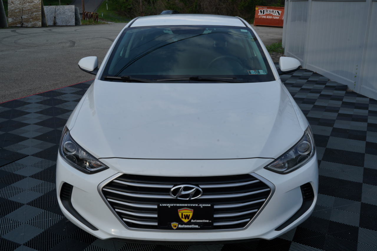 Hyundai Elantra  2018
