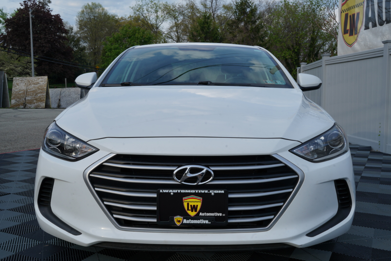 Hyundai Elantra  2018