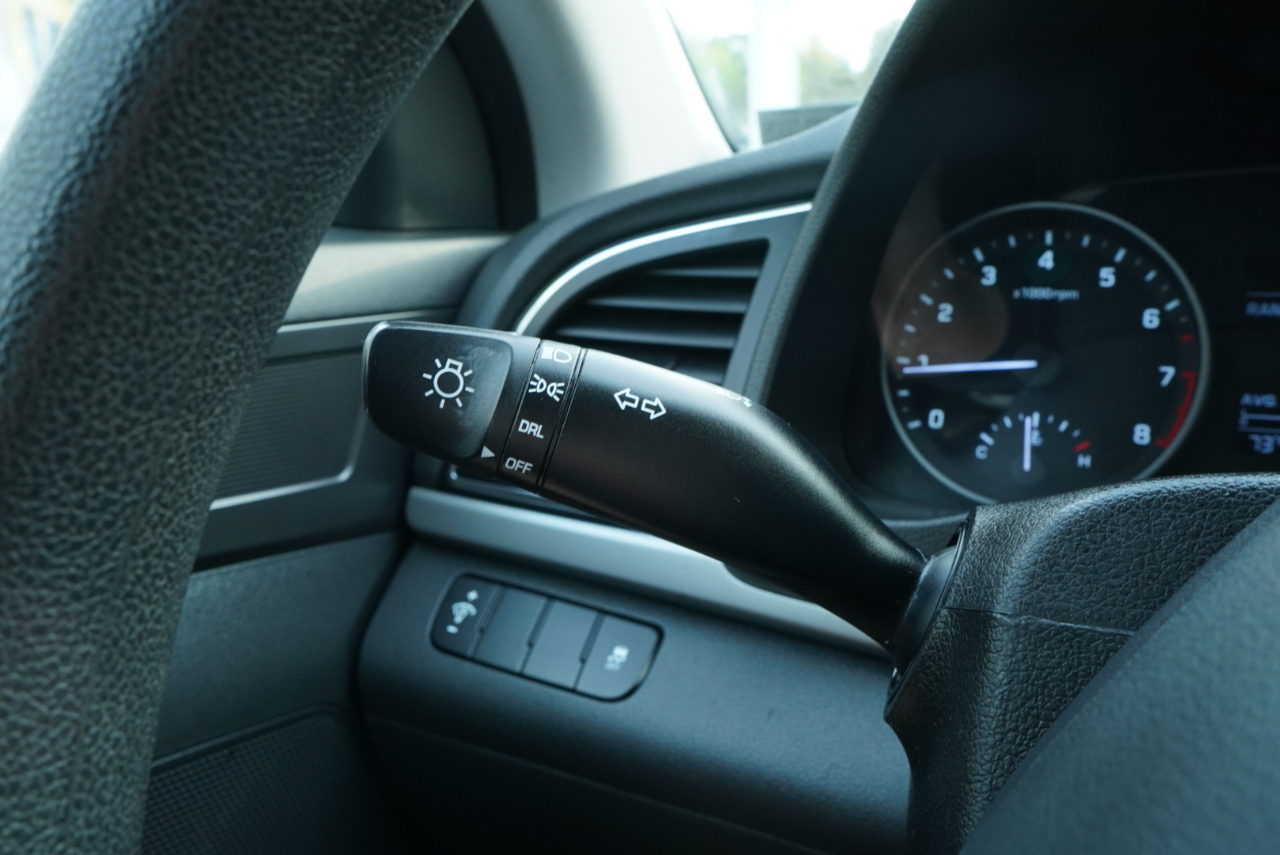 Hyundai Elantra  2018