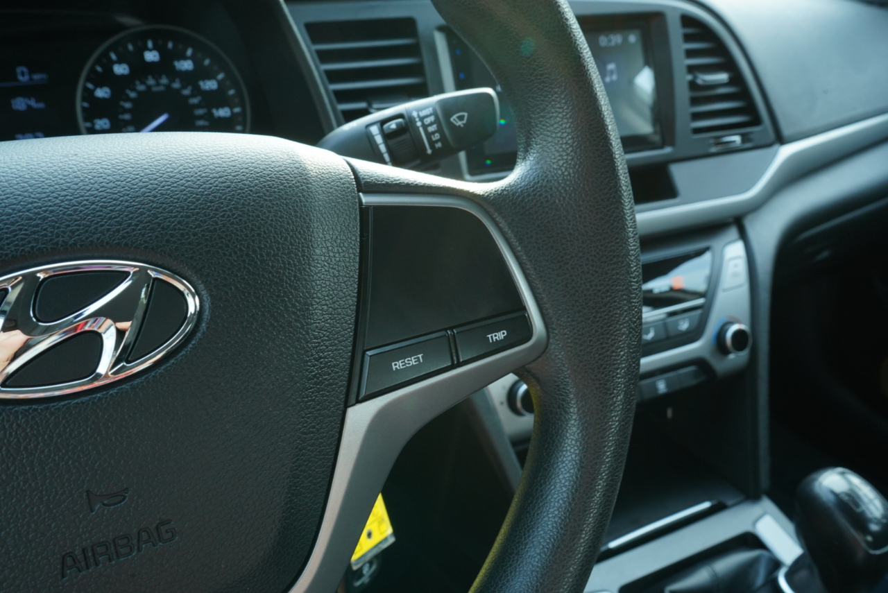 Hyundai Elantra  2018