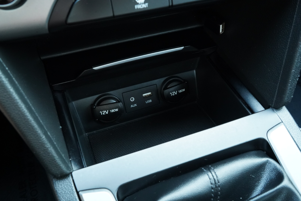 Hyundai Elantra  2018