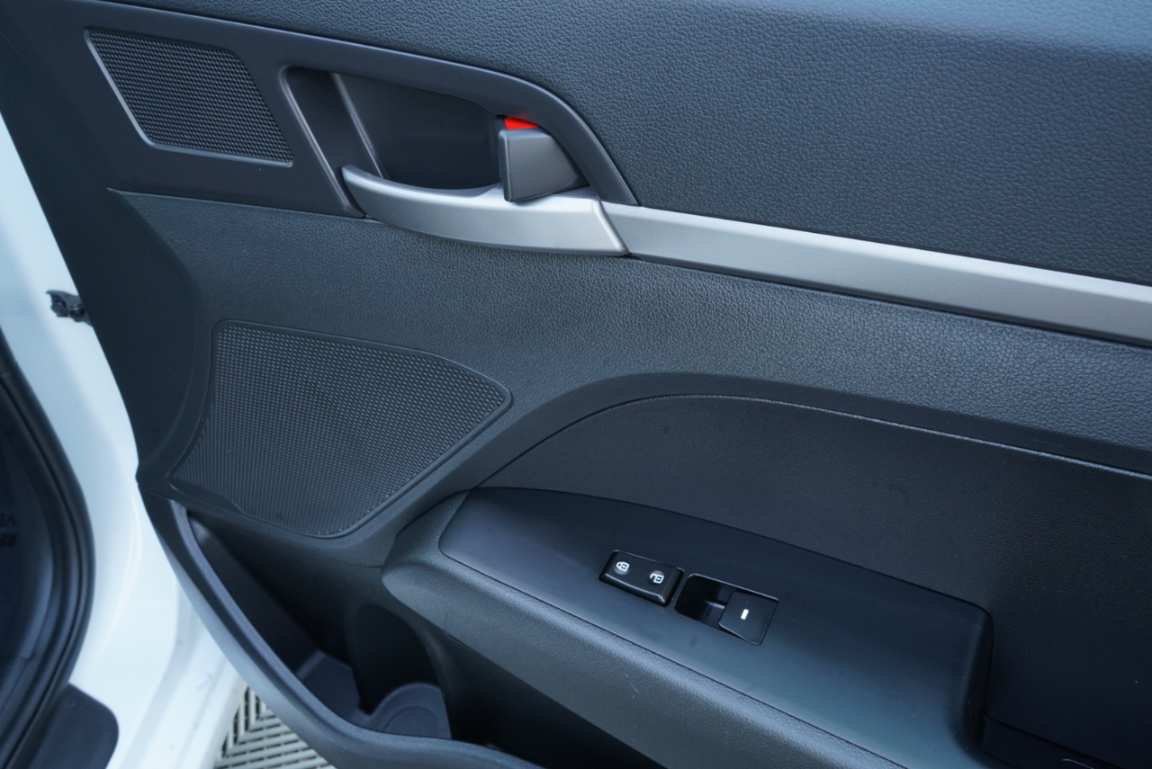 Hyundai Elantra  2018