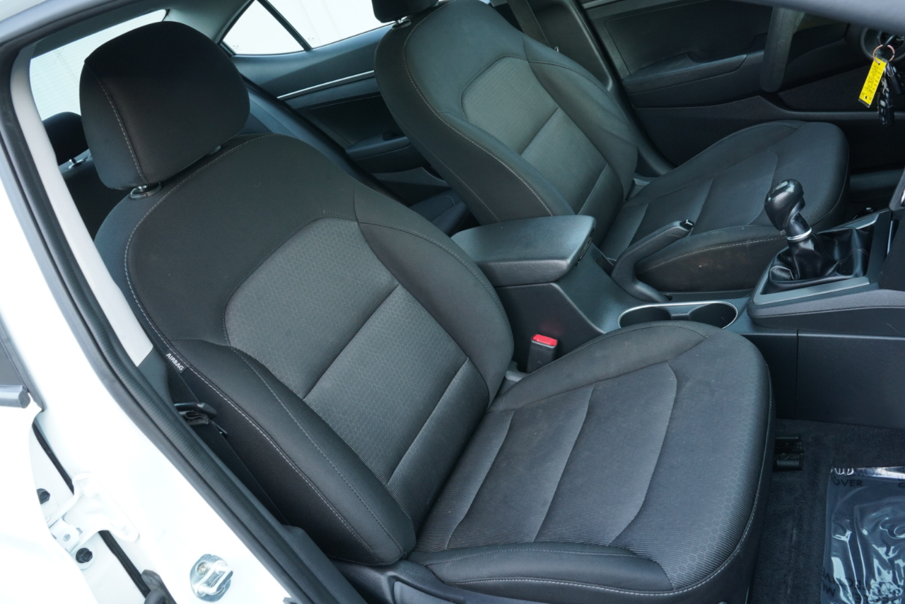 Hyundai Elantra  2018