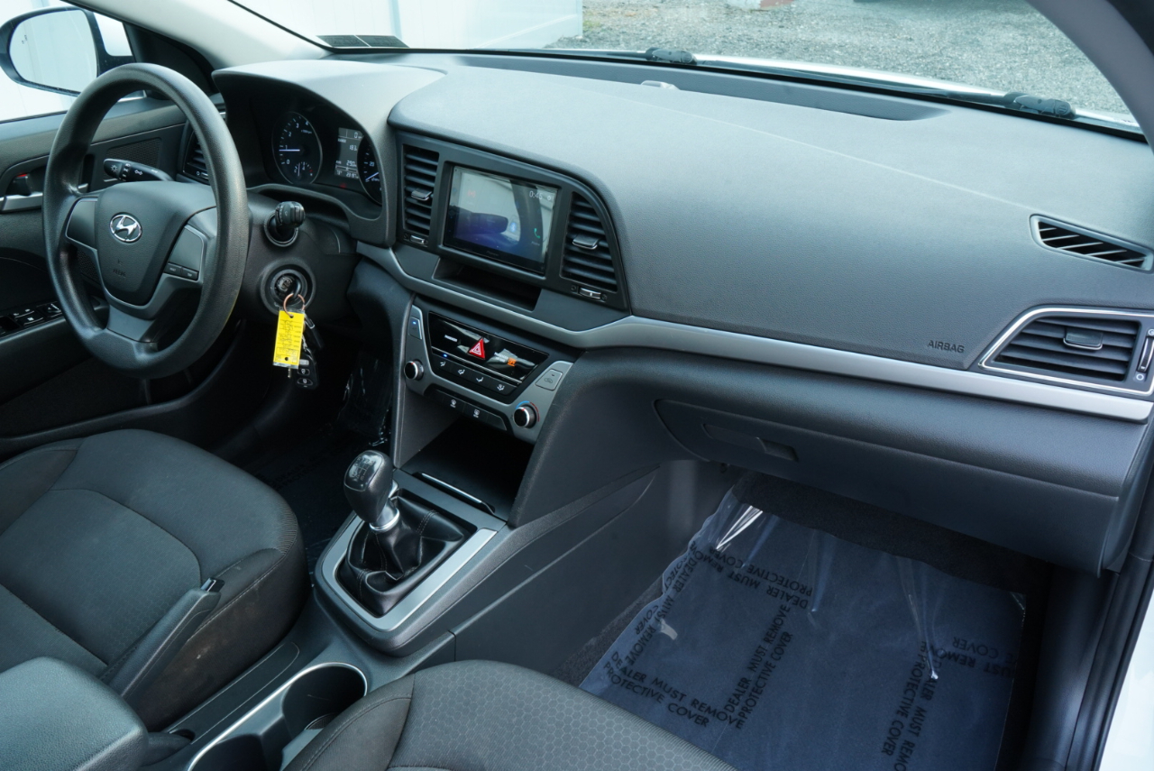 Hyundai Elantra  2018