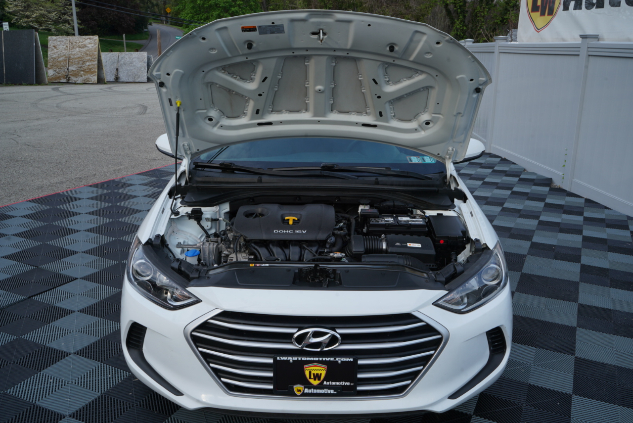 Hyundai Elantra  2018