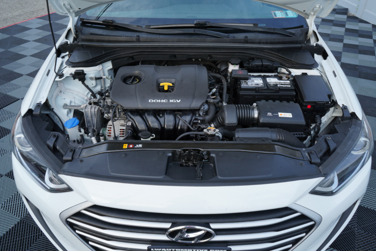 Hyundai Elantra  2018