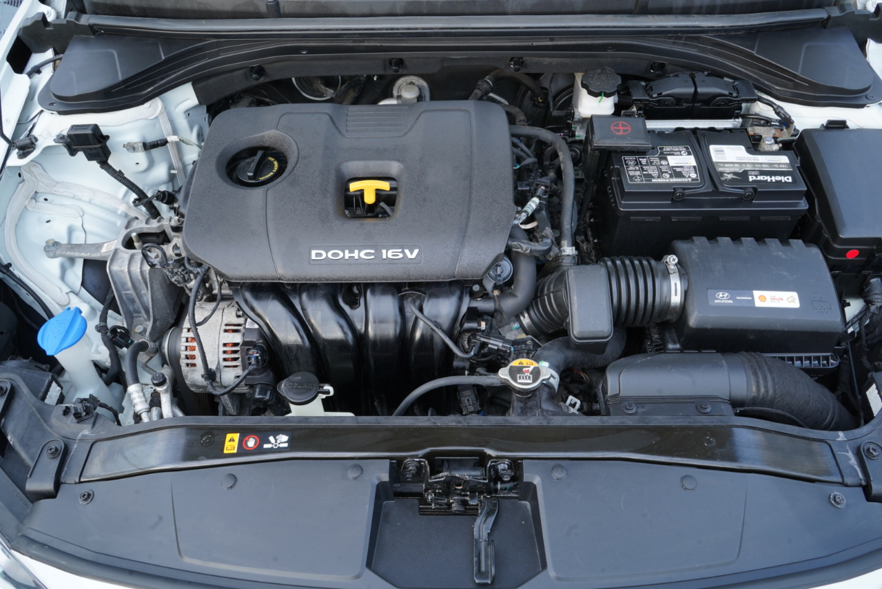 Hyundai Elantra  2018