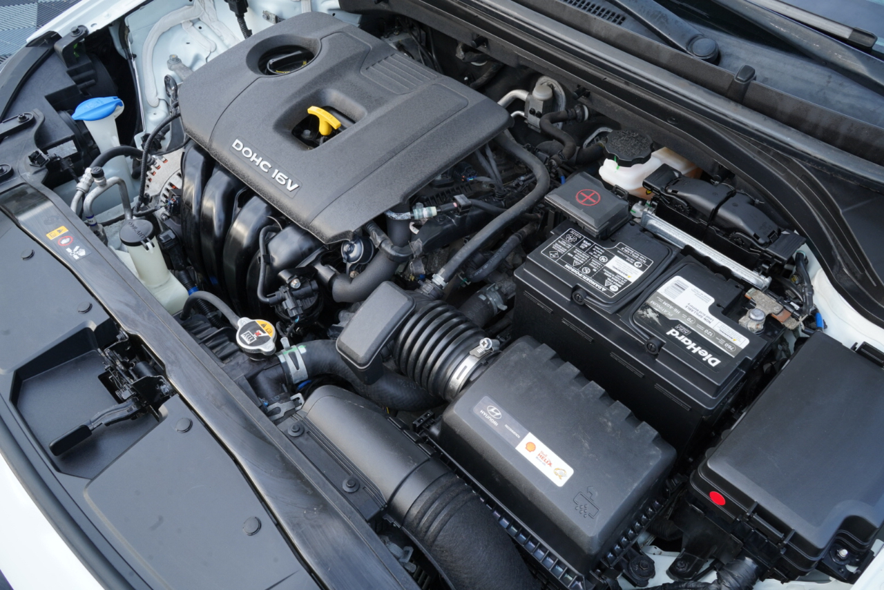 Hyundai Elantra  2018