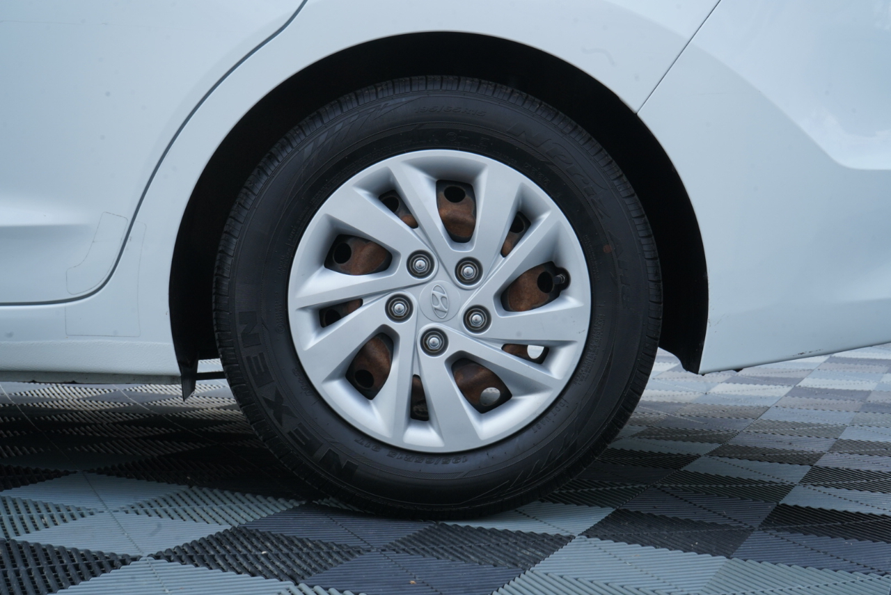 Hyundai Elantra  2018